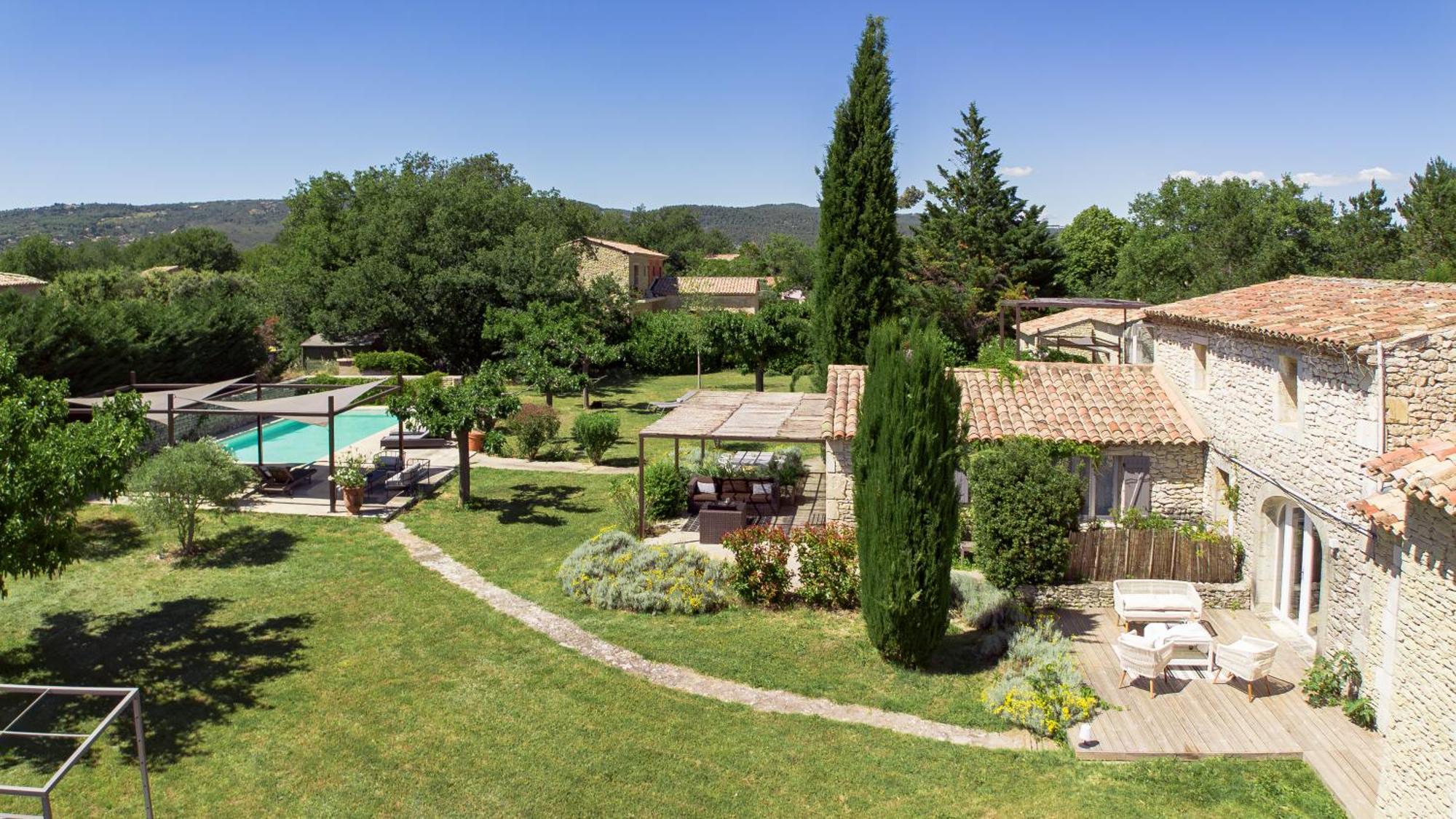 Sous La Tonnelle * Gordes